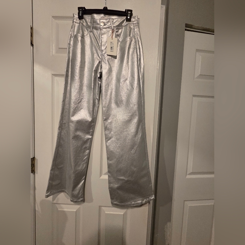 FLASH SALE- NWT-Giana Binni Metallic Silver High-Waist Wide Leg Pants